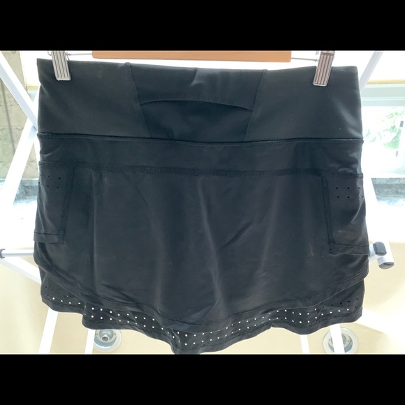 ATHLETA BLACK LAYERED PERFORATED STEALTH - Picture 2 of 7